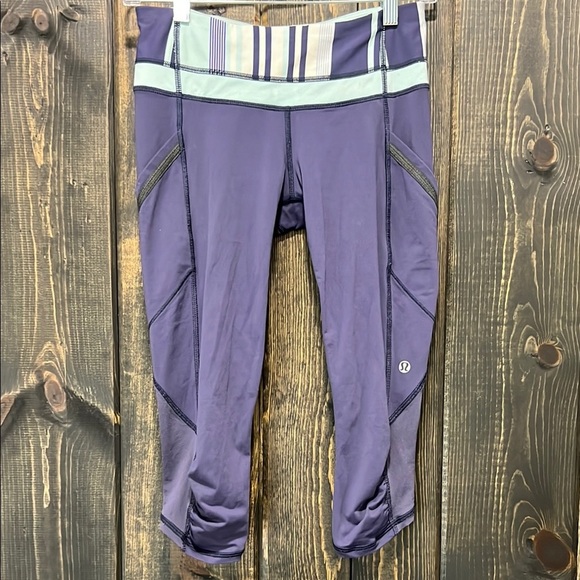 Lululemon Run A Marathon Crop II Leggings 4 Blue Groovy Stripe Aquamarine Gym - Picture 1 of 10